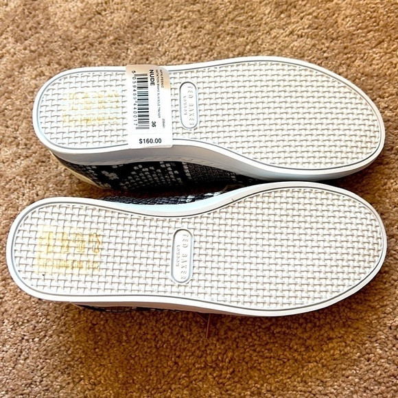 NWT Ted Baker snakeskin pattern tennis shoes - Picture 3 of 9